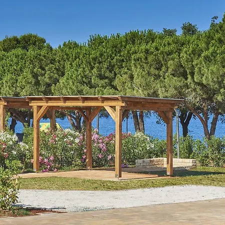 Happy Camp Mobile Homes In Park Umag
