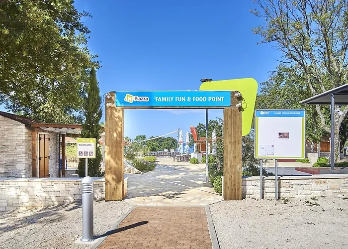 홀리데이파크 Happy Camp Mobile Homes In Park Umag 카리가도르