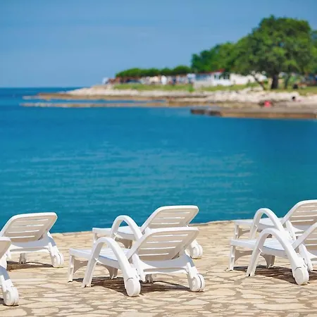 Holiday park Happy Camp Mobile Homes In Park Umag Karigador
